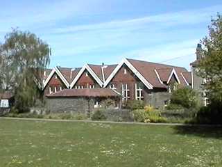 Redfield Edge School (2000)